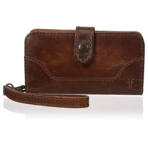 Brand New FRYE Melissa Phone Wallet Purse Wristlet